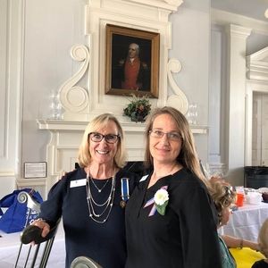 Meet your Posher, Catherine